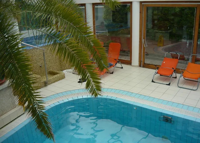 Ξενοδοχείο Wellness Kakadu 3*